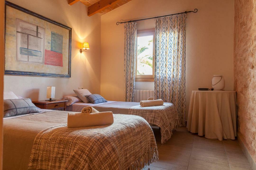 Es Moli De Na Sebastiana Villa Ses Salines  Buitenkant foto